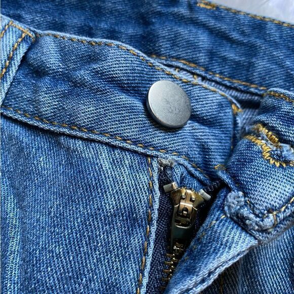 SHEIN Distressed Hi Rise Baggy Jeans Long Size Small - Picture 6 of 8